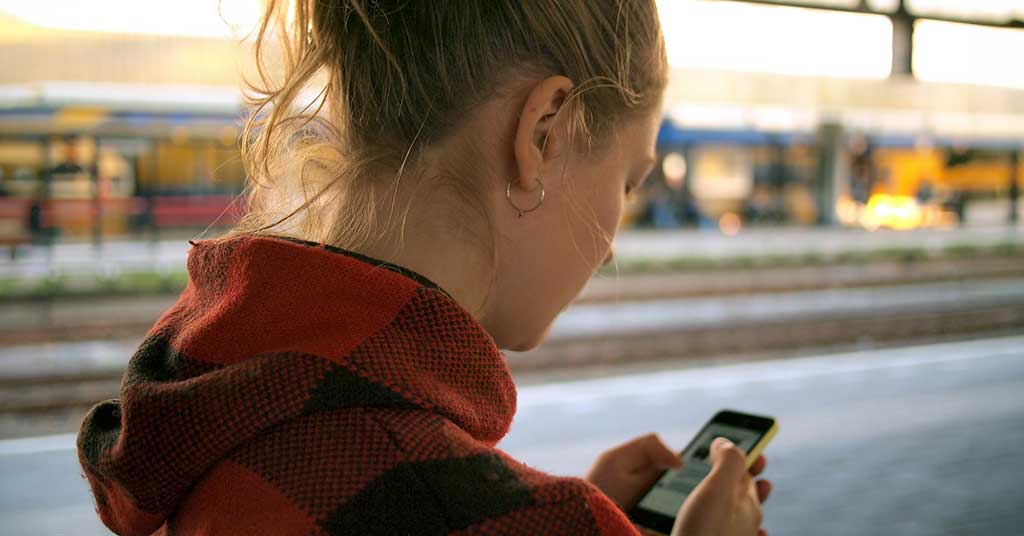 Breaking up? Start with a digital detox